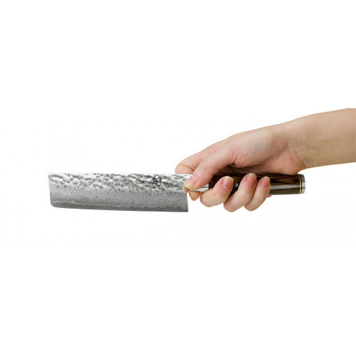 Buy online & save Shun Premier Nakiri Knife 14cm |Shun |BEON.COM.AU The Shun Premier Nikiri Knife is a stunning vegetable knife that is perfect for slicing vegetables for stir fry and salads The Premier range of knives from Shun are made with the same high standard as all other Shun knives. Each knife will take 100 handcrafted steps to complete, giving you a much... Shun at BEON.COM.AU