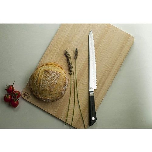 Buy online & save Shun Sora Bread Knife 22.9cm |Shun |BEON.COM.AU Shun Sora Bread Knife 23cm Glide through freshly baked loaves of bread with the Shun Sora Bread Knife. High performance blades that is also easy to clean and maintain. The secure and comfortable grip as well as an exceptionally well balanced blade makes for incredible precision and control. Slici... Shun at BEON.COM.AU